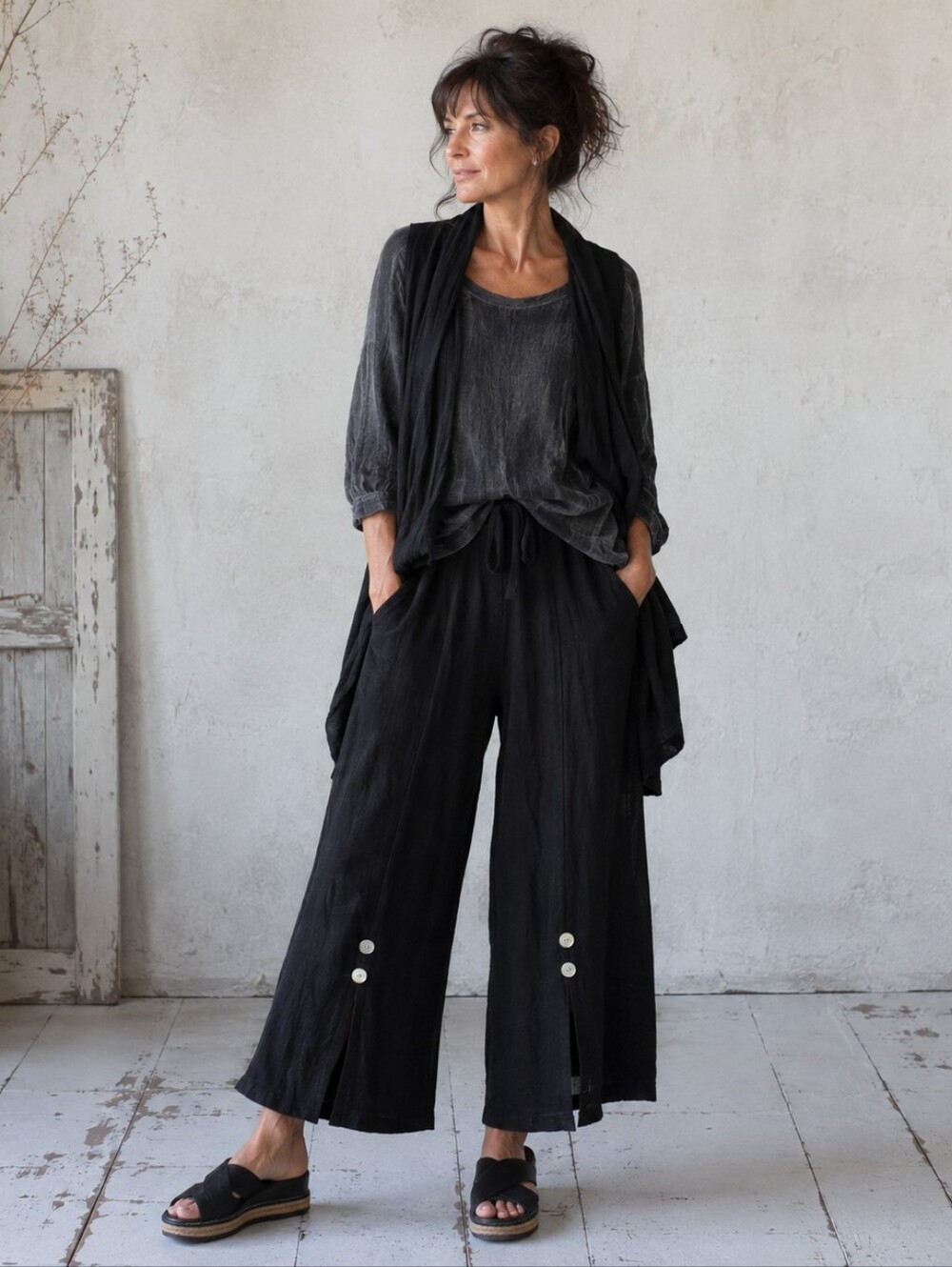 ARTISAN ITALIAN BLACK 100% LINEN WIDE LEG CROPPED PANTS